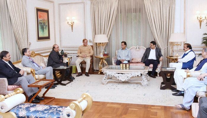 pm-shehbaz-calls-coalition-govt-special-meeting-on-imran-khan-attack