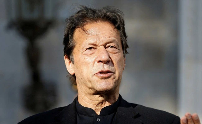 PTI Voices Concern Over Reports of Imran Khan’s ‘Serious’ Eye Ailment