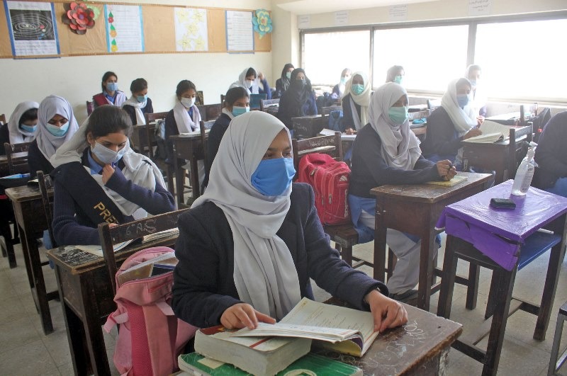 punjab-resumes-physical-classes-for-grades-9-12-from-19th