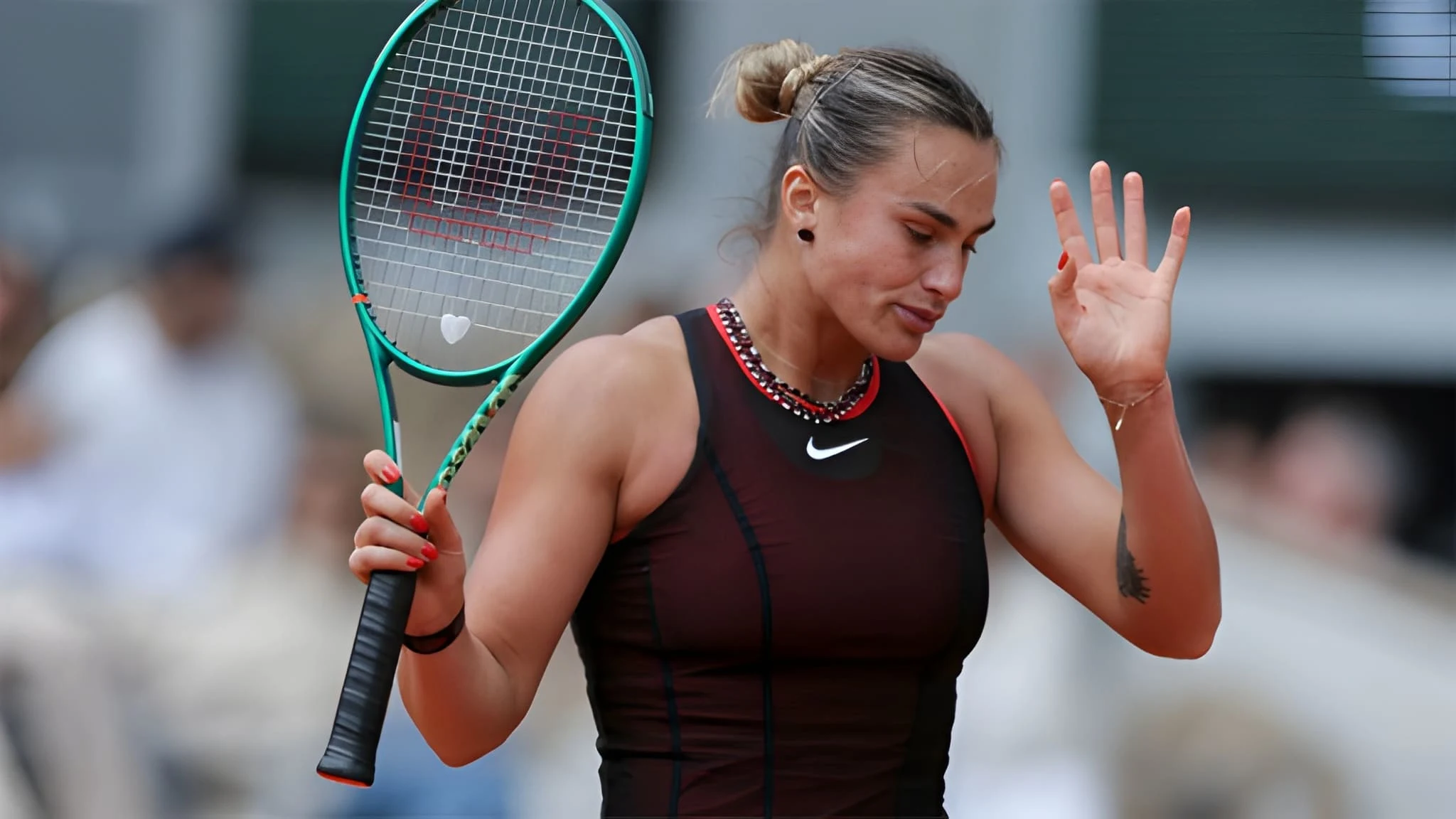 Sabalenka crashes out as Shnaider reaches French Open semi-final with Chwalinska