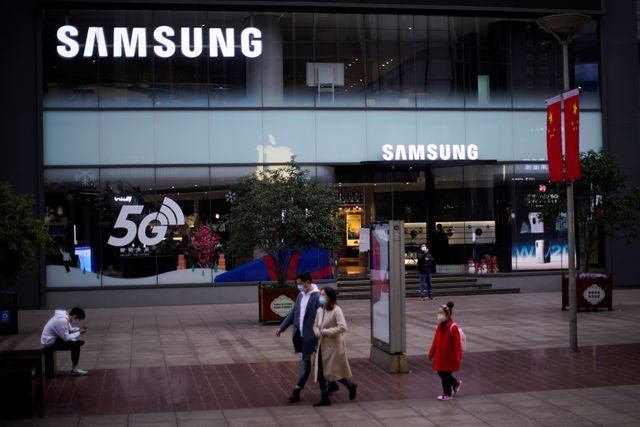samsung-electronics-q2-profit-likely-up-38-on-strong-chip-prices