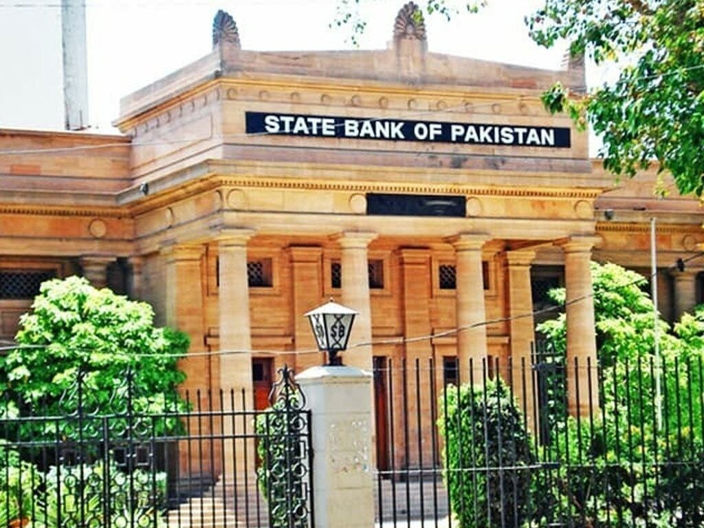 sbp-forex-reserves-plummet-to-lowest-level-since-april-2014