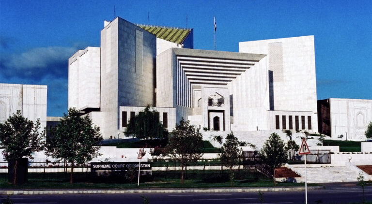 sc-again-allows-ecp-to-continue-contempt-proceedings-against-imran
