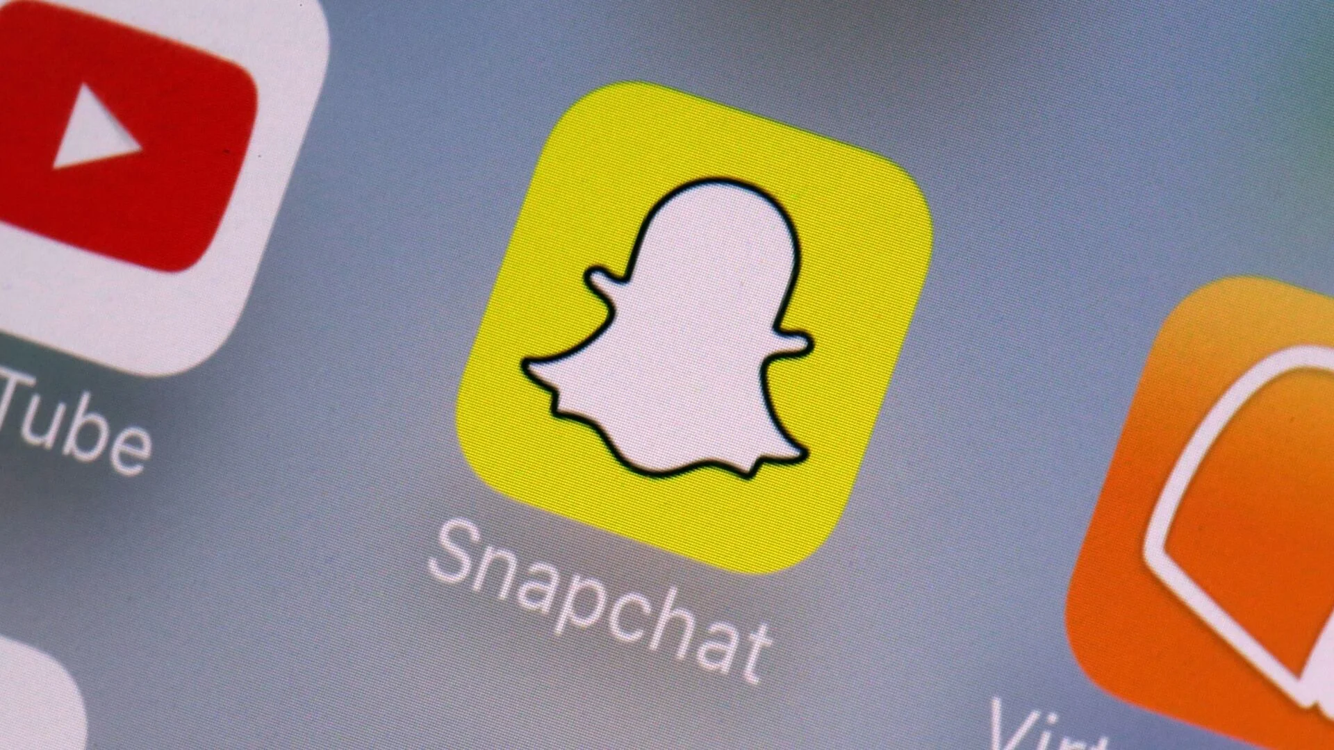 Snapchat Settles Case to Avoid Social Media Addiction Trial
