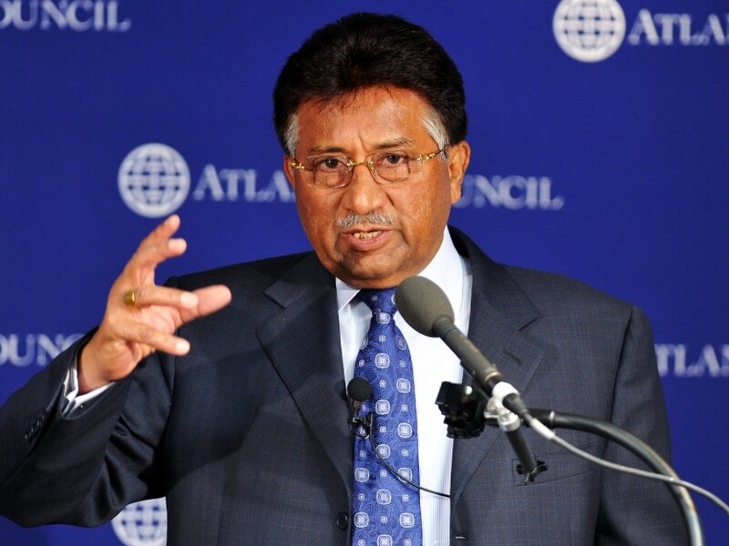 sombreness-prevails-as-musharraf-s-body-reaches-karachi