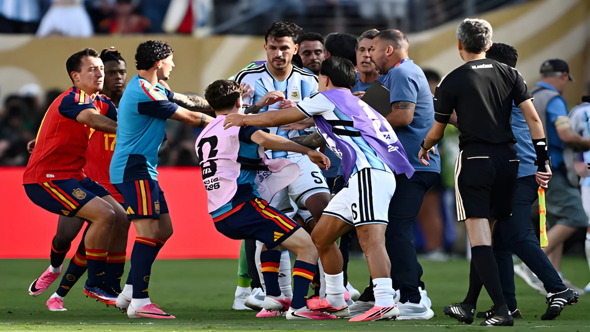 Spain coach calls Argentina's World Cup final behaviour 'intolerable'