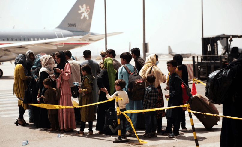 us-flight-operation-resumed-after-seven-hour-hiatus-at-kabul-airport-says-pentagon
