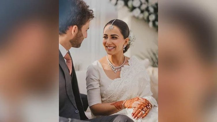 ushna-shah-pens-happily-ever-after-note