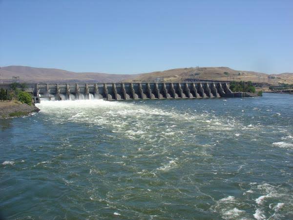 five-of-a-family-from-orangi-town-drown-in-hub-river