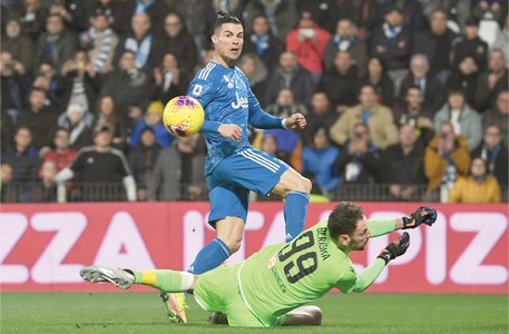 ronaldo-matches-a-record-in-1000th-game-as-juve-beat-spal
