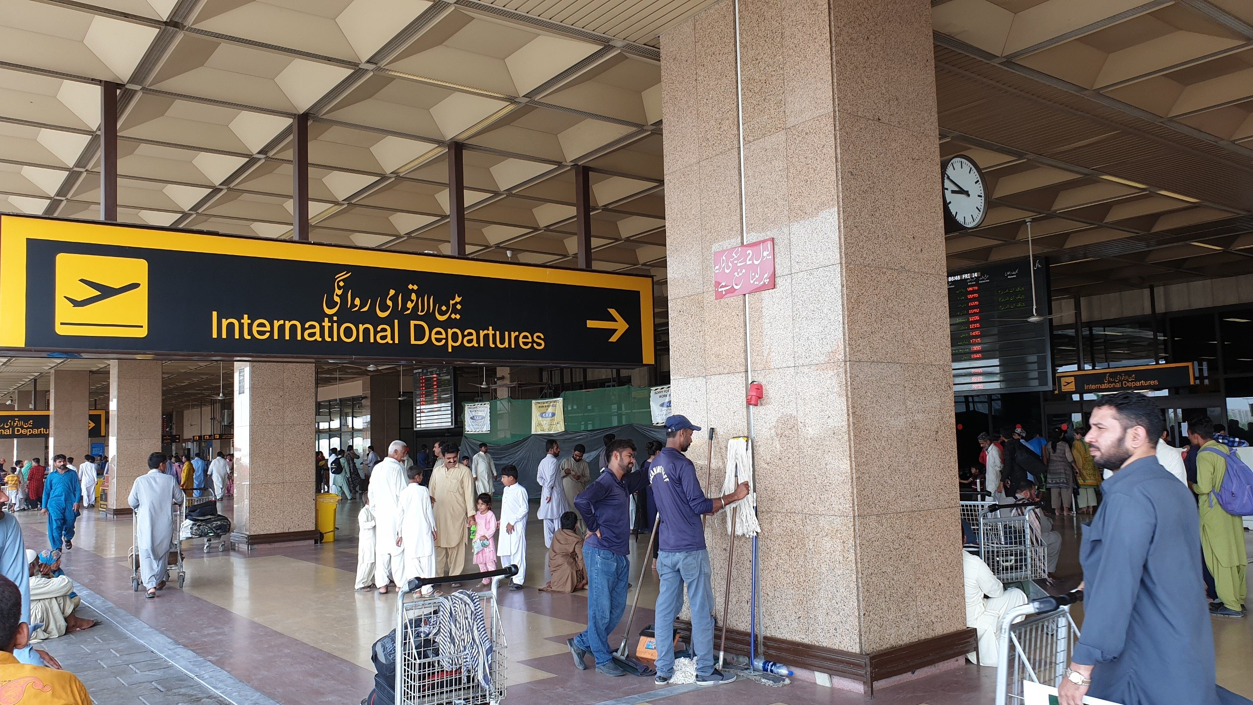 prevention-steps-taken-at-karachi-airport-to-curb-virus-spread