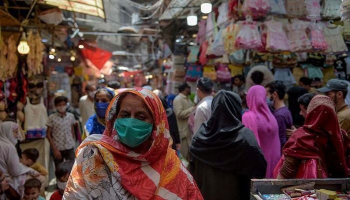 punjab-government-reportedly-decided-on-monday-to-close-shops-at-6-pm
