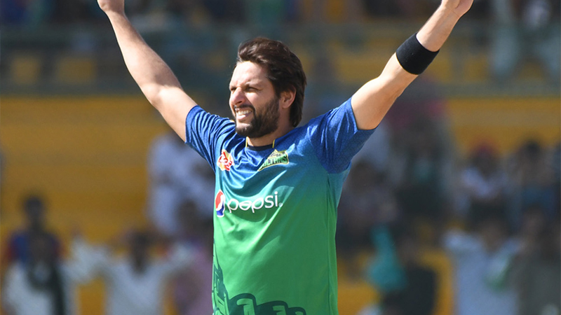 shahid-afridi-joins-lahore-qalandars-for-t10-league