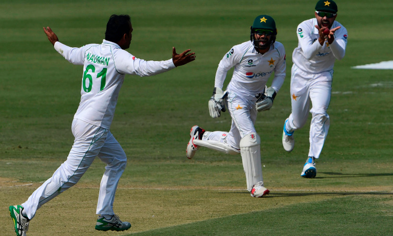 south-africa-set-88-run-target-in-first-pakistan-test%db%94