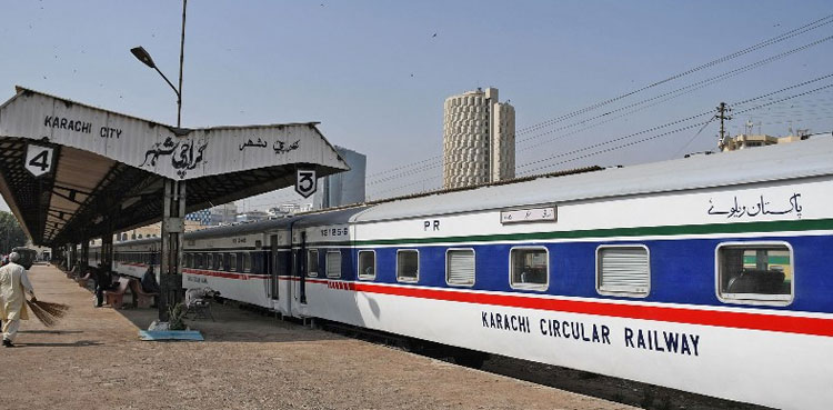 the-first-kcr-regular-train-from-city-to-orangi-station-runs-today