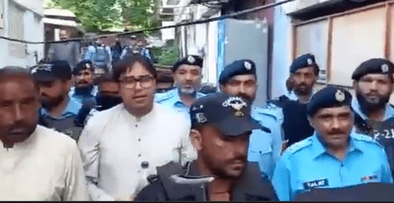 adiala-jail-handover-shahbaz-gill-to-islamabad-police-after-hours-long-drama