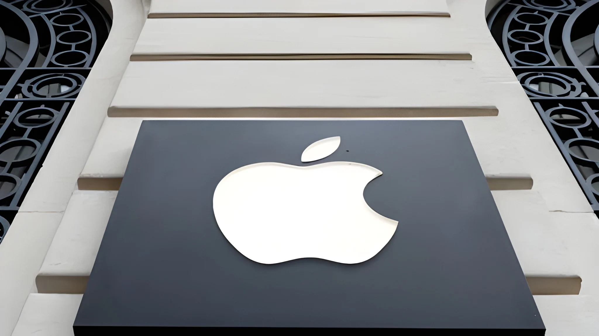apple-changes-fees-for-alternative-app-stores-in-eu