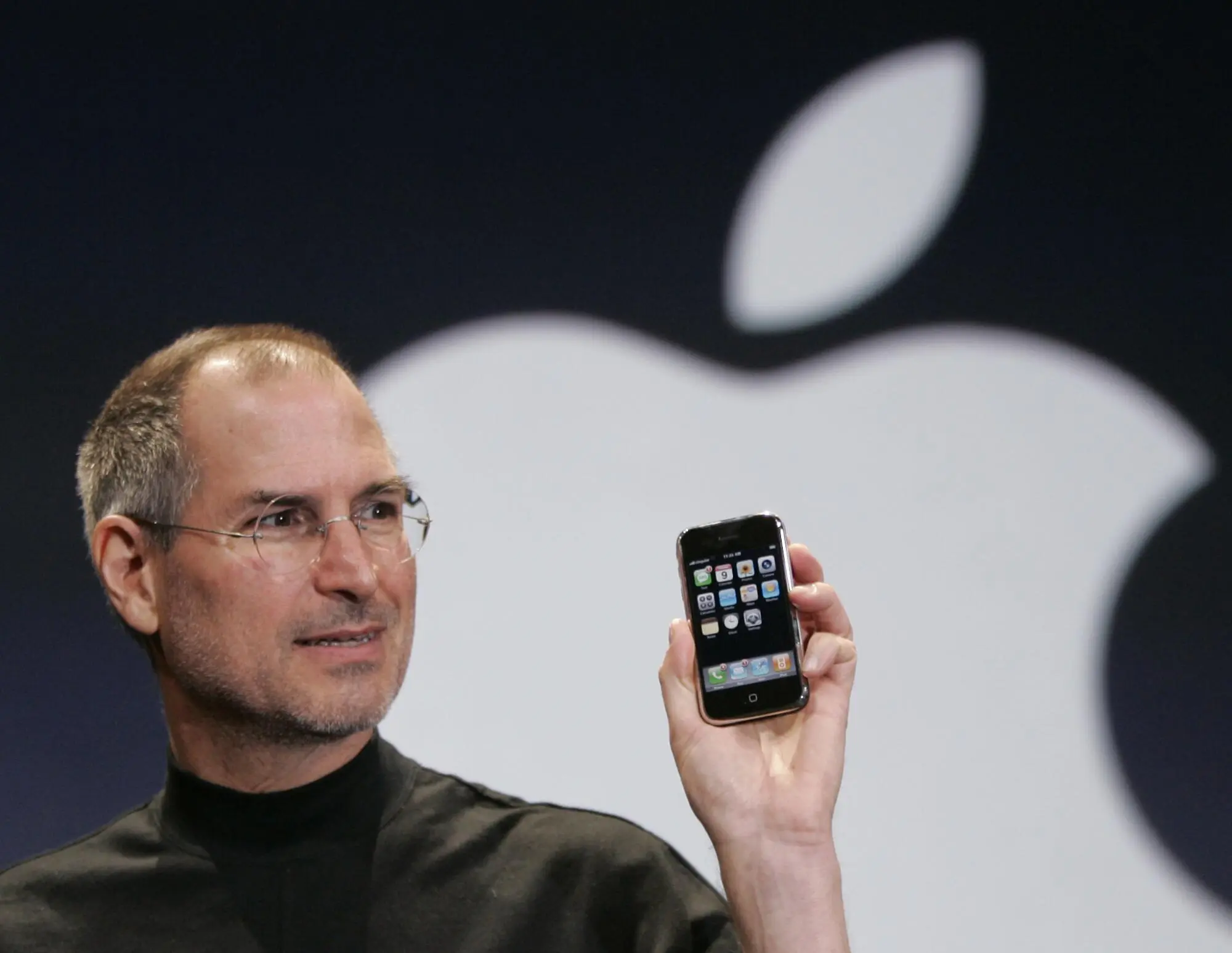 apple-incs-50year-evolution-from-a-garage-startup-to-a-global-tech-giant