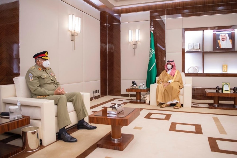 army-chief-calls-on-saudi-crown-prince-in-jeddah