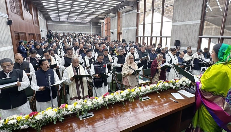 bangladesh-swears-in-new-mps-ahead-of-government-formation