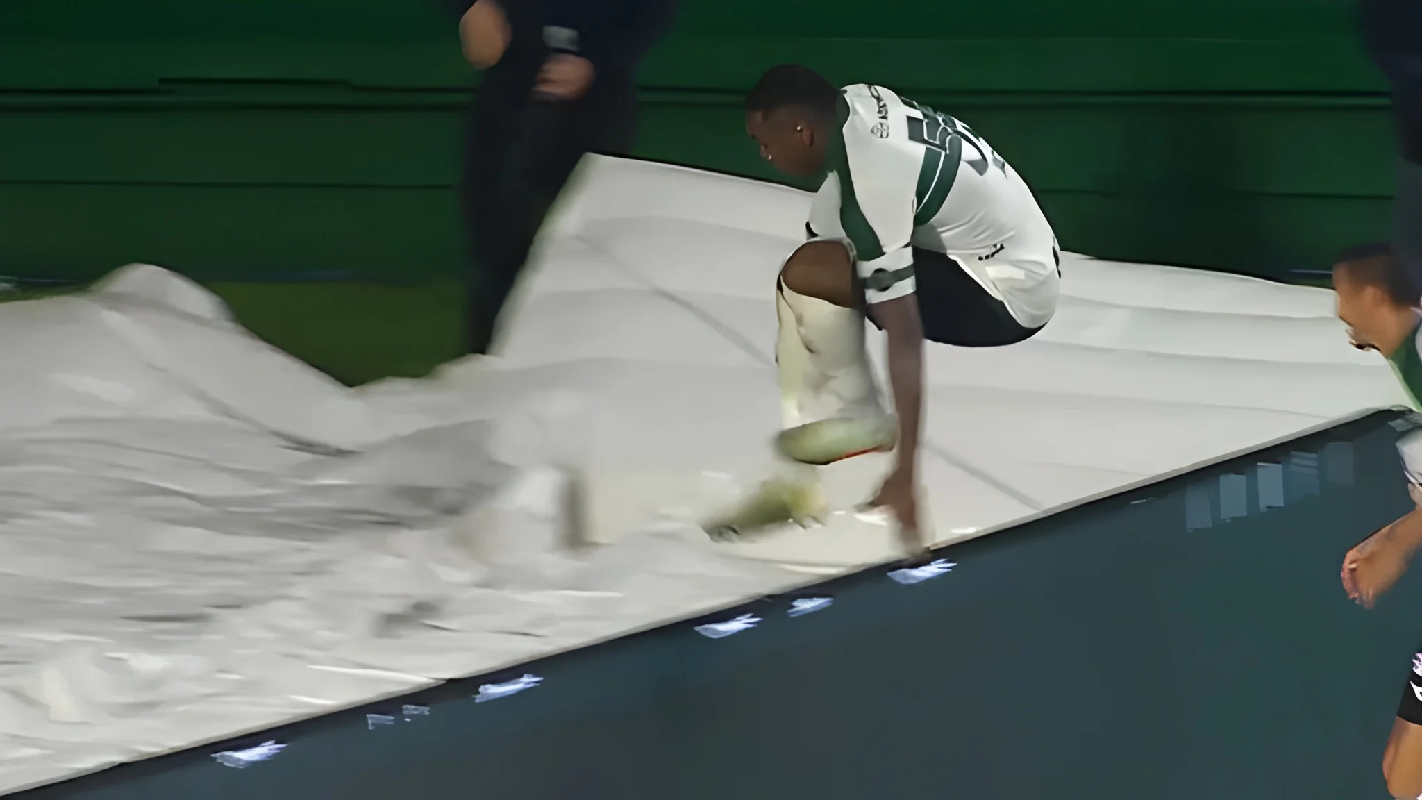 brazilian-soccer-player-falls-into-tunnel-during-goal-celebration