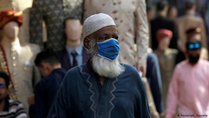 covid-19-in-pakistan-kills-another-five-people