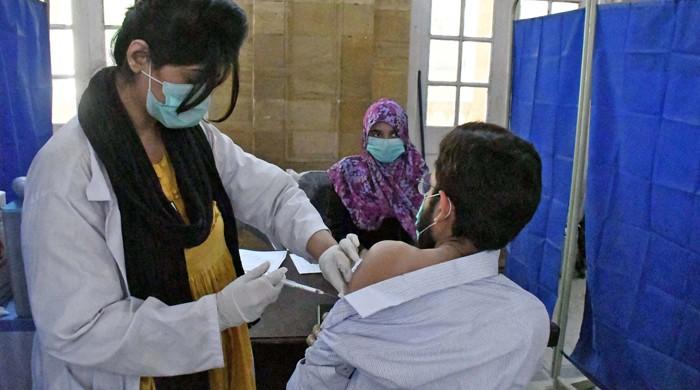 covid-19-positivity-rate-in-pakistan-rises-to-3
