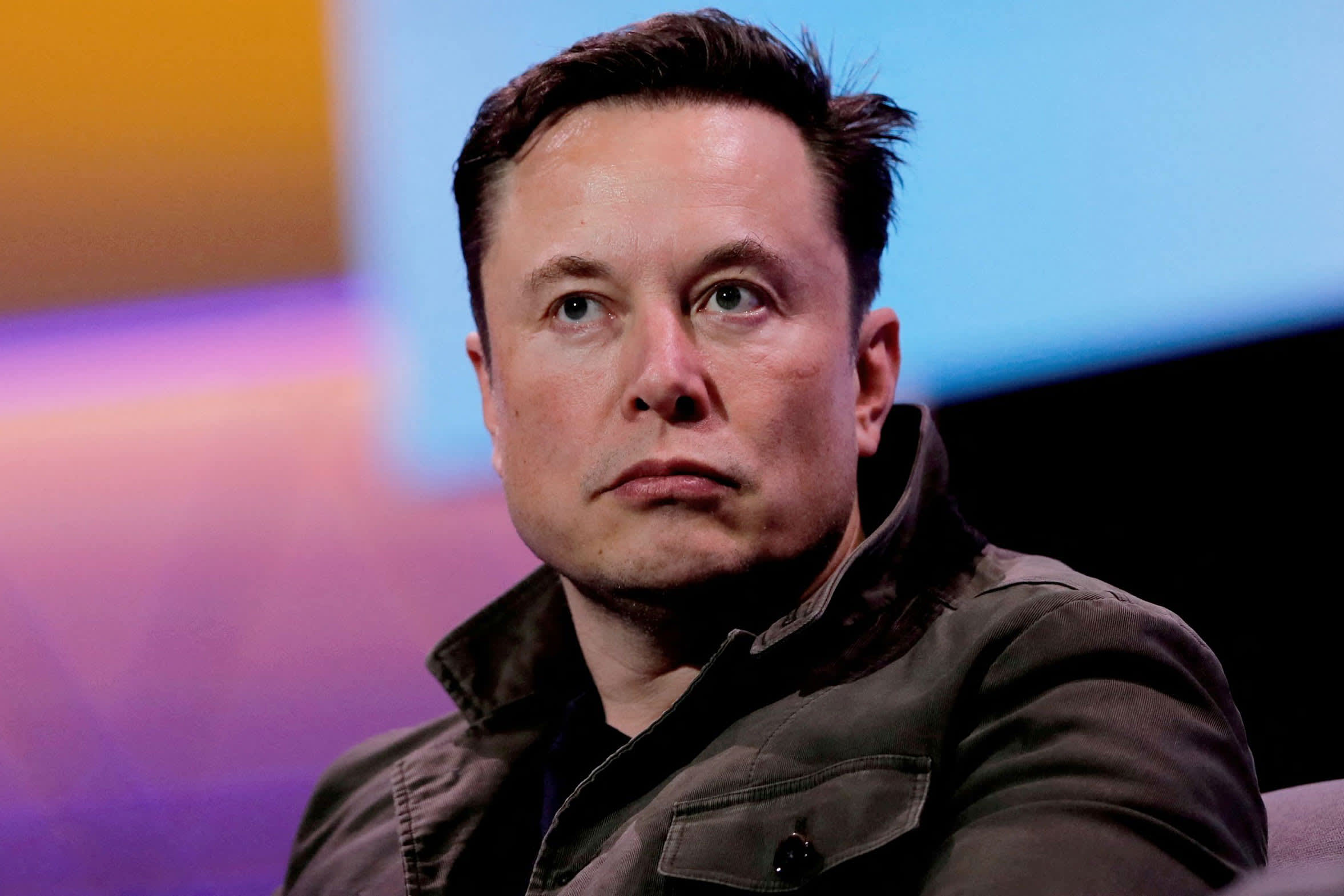 elon-musk-launches-poll-on-whether-he-should-quit-as-twitter-ceo