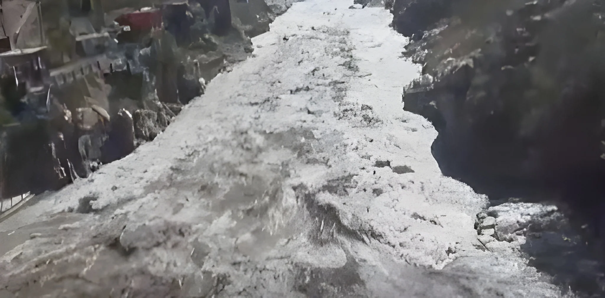 flash-floods-wreak-havoc-in-chilas