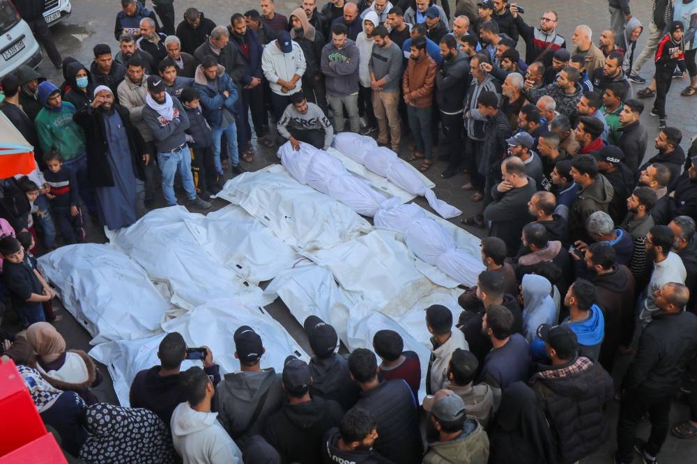 gazans-fear-israeli-advance-on-rafah-would-end-in-massacres