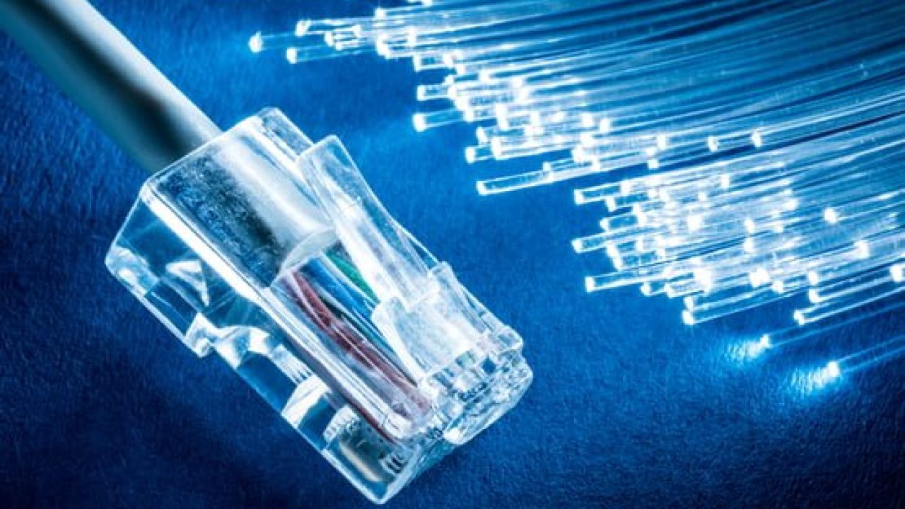 govt-approved-rs-21-billion-to-provide-4g-internet-services-across-pakistan