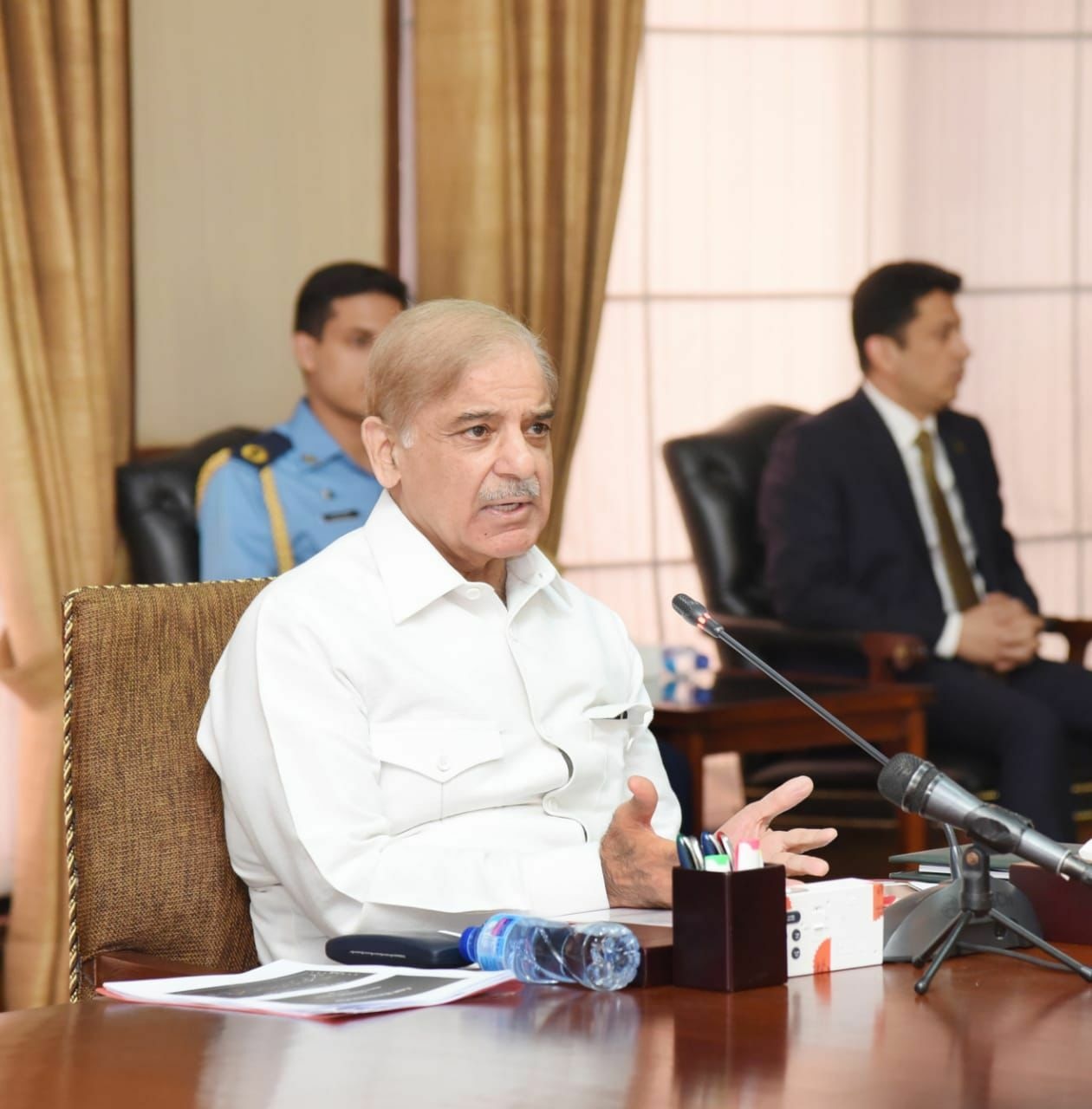 govt-restores-saturday-s-weekly-off-no-decision-on-early-markets-closure