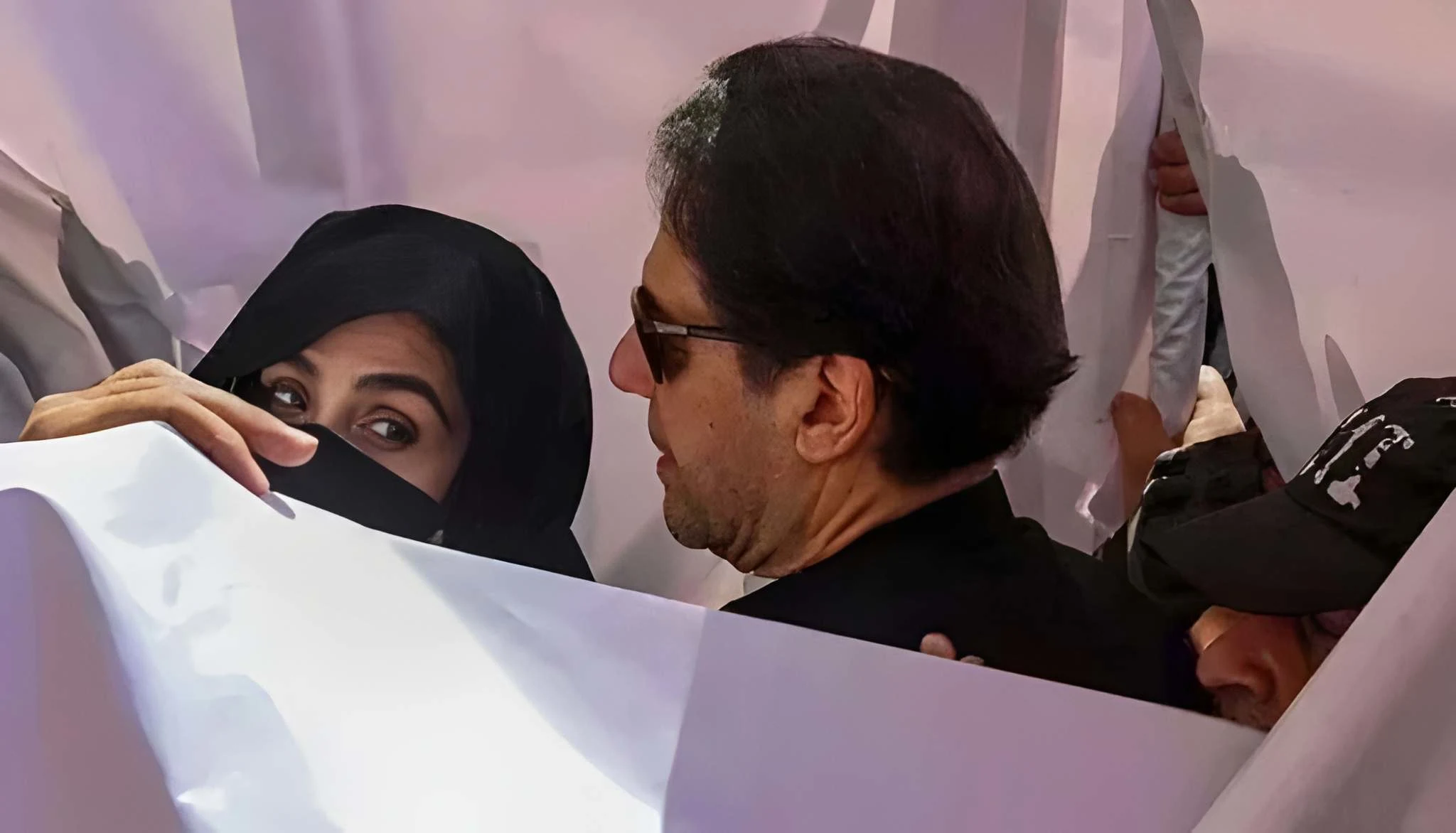 ihc-orders-jail-authorities-not-to-keep-imran-bushra-in-solitary-confinement