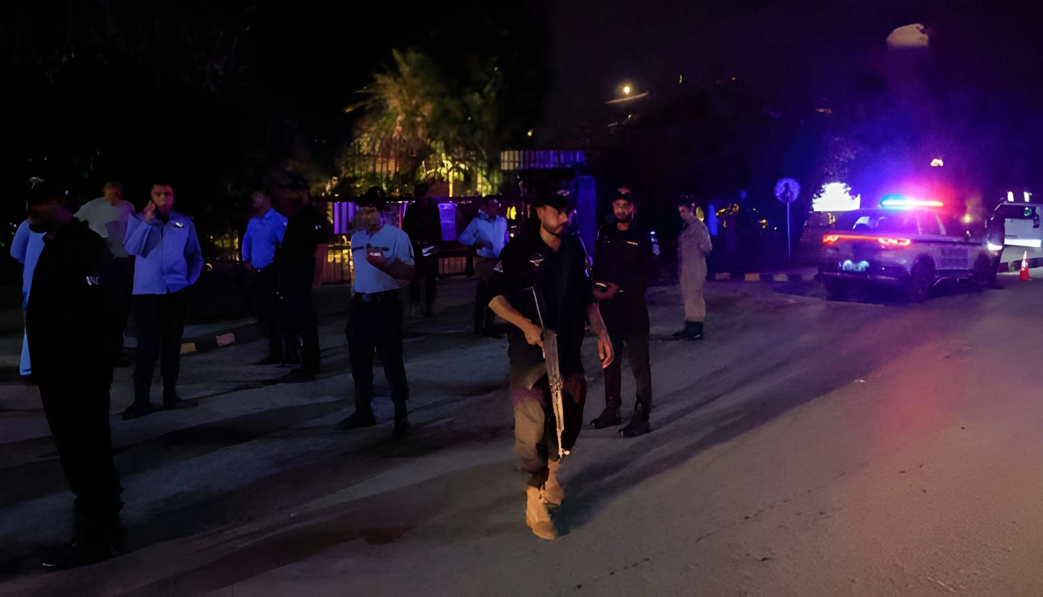 imran-khan-taken-back-to-adiala-jail-after-doctors-declare-him-medically-fit