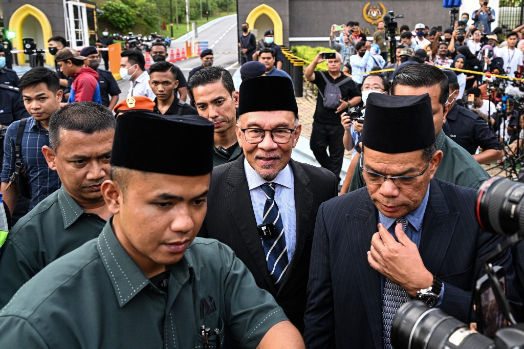 malaysian-opposition-leader-anwar-appointed-prime-minister