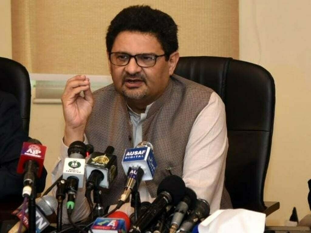 miftah-ismail-says-dollar-cap-caused-3bn-loss