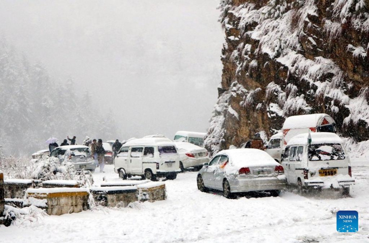 new-spell-of-rain-snowfall-hits-parts-of-country