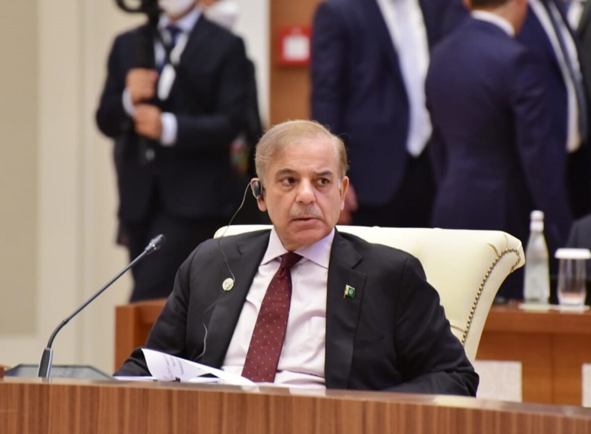 pm-shehbaz-arrives-at-climate-summit-in-sharm-el-sheikh