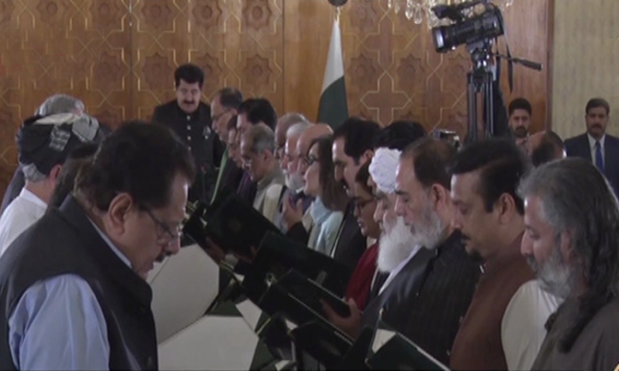 pm-shehbaz-sharif-s-new-cabinet-finally-takes-oath