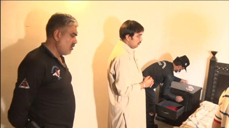 police-raid-shahbaz-gill-s-room-at-parliament-lodges