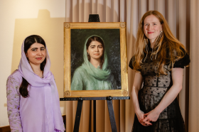 portrait-of-malala-yousafzai-revealed-at-oxford-university