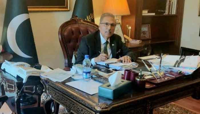 president-arif-alvi-slowly-getting-back-to-normal-routine-after-contracting-coronavirus