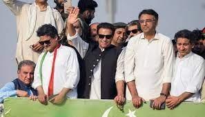 pti-long-march-imran-khan-to-address-supporters-in-gujrat-today
