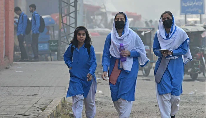 punjab-extends-winter-vacations-for-schools-colleges-amid-cold-snap
