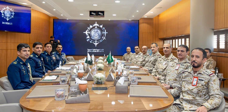 saudi-air-force-commander-seeks-collaboration-with-pakistan-air-force-in-multi-domain-operations