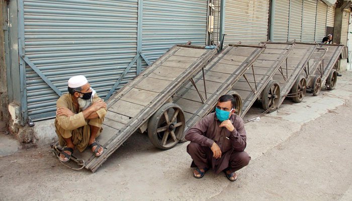 sindh-imposes-complete-lockdown-in-karachi-till-august-8