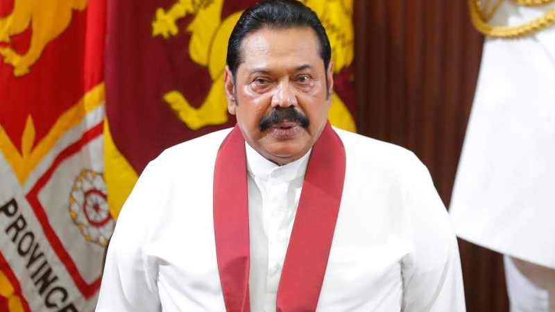 sri-lanka-pm-resigns-after-supporters-run-riot