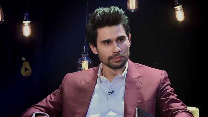 tabish-hashmi-steps-into-films-with-comedy-debut