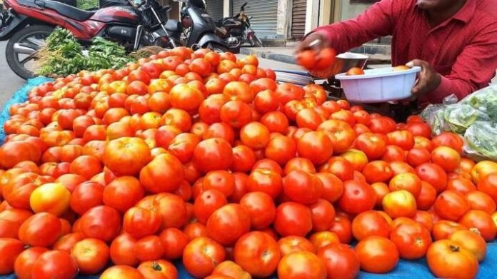 tomato-prices-skyrocket-across-pakistan-here-s-why
