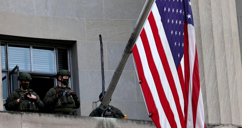 us-couple-arrested-while-trying-to-join-isis